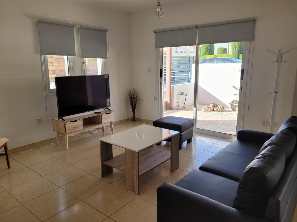 Elean Villa Paphos ภายนอก รูปภาพ